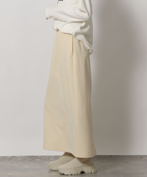 LAKOLE（ラコレ）の「裏起毛ジョーゼットスカート / 234634（スカート・レディース・ブラウン/ブラック/アイボリー/マスタード・FREE）」の20枚目の写真