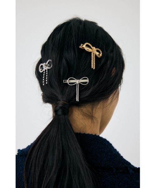 MOUSSY（マウジー）の「MULTI CHAIN BOW ヘアクリップ（ヘアゴム・レディース・マルチ・FREE）」の2枚目の写真