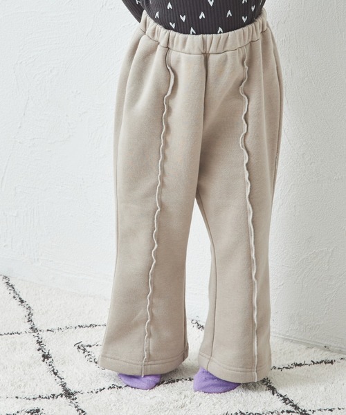 pairmanon(ペアマノン)の「裏起毛 メローライン フレアパンツ(スウェットパンツ・キッズ・ブラック/ブラック系その他/ライトイエロー/ピンク/ホワイト系その他/グリーン系その他/ベージュ・120/130/110/90/100/150/140)」の4枚目の写真