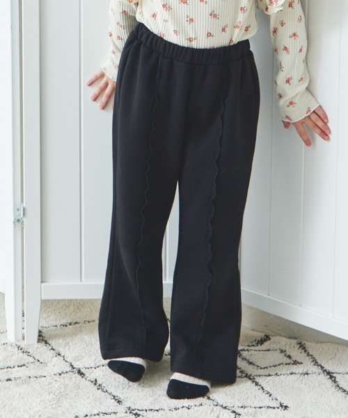 pairmanon(ペアマノン)の「裏起毛 メローライン フレアパンツ(スウェットパンツ・キッズ・ブラック/ブラック系その他/ライトイエロー/ピンク/ホワイト系その他/グリーン系その他/ベージュ・120/130/110/90/100/150/140)」の3枚目の写真
