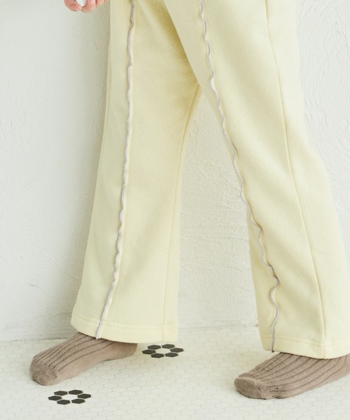 pairmanon(ペアマノン)の「裏起毛 メローライン フレアパンツ(スウェットパンツ・キッズ・ブラック/ブラック系その他/ライトイエロー/ピンク/ホワイト系その他/グリーン系その他/ベージュ・120/130/110/90/100/150/140)」の20枚目の写真