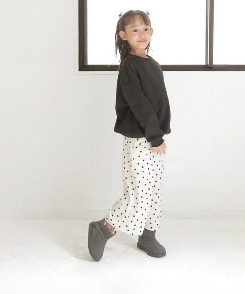 SOROTTO（ソロット）の「ぬくぬくファー素材のベルト付きムートンブーツ（ブーツ・キッズ・ブラック/グレー・27(16.5-17㎝)/29(18-18.5㎝)/30(18.5-19㎝)/32(20-20.5㎝)/34(21-21.5㎝)/35(22.5㎝)）」の6枚目の写真