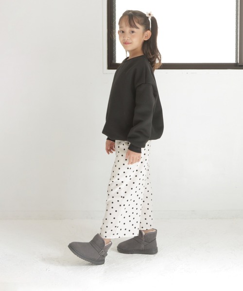 SOROTTO（ソロット）の「ぬくぬくファー素材のベルト付きムートンブーツ（ブーツ・キッズ・ブラック/グレー・27(16.5-17㎝)/29(18-18.5㎝)/30(18.5-19㎝)/32(20-20.5㎝)/34(21-21.5㎝)/35(22.5㎝)）」の7枚目の写真