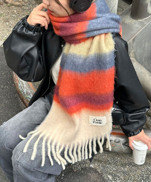 CIAOPANIC(チャオパニック)の「太フリンジマルチボーダーボリュームマフラー(マフラー・レディース・パープル/ホワイト/オレンジ/その他/サーモンピンク/イエロー/ブラウン/ピンク・FREE)」の18枚目の写真