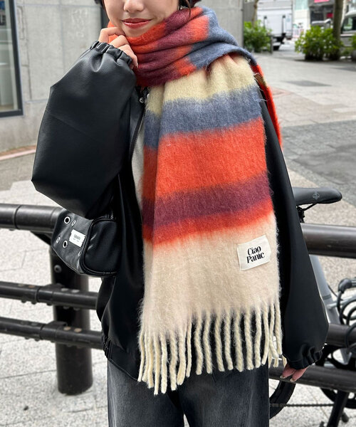 CIAOPANIC(チャオパニック)の「太フリンジマルチボーダーボリュームマフラー(マフラー・レディース・パープル/ホワイト/オレンジ/その他/サーモンピンク/イエロー/ブラウン/ピンク・FREE)」の14枚目の写真