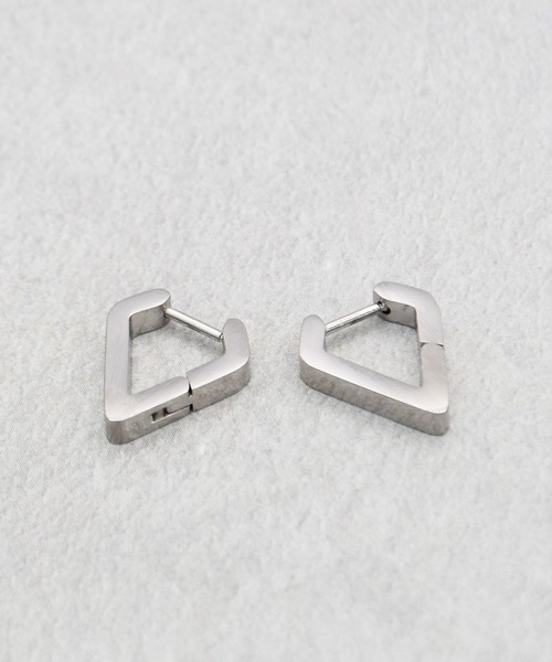 Diliraba(ディリラバ)の「【Diliraba】ステンレス スクエアハートフープピアスセット(ピアス(両耳用)・レディース・ゴールド/シルバー・FREE)」の6枚目の写真