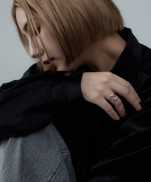 AKEL(アケル)の「【AKEL】アケル/ 歪みハートリング /金属アレルギー対応リング(サージカルステンレス)(リング・レディース・ゴールド/シルバー・#11/#13/#15)」の8枚目の写真
