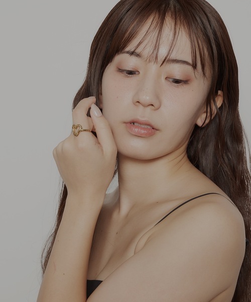 AKEL(アケル)の「【AKEL】アケル/ 歪みハートリング /金属アレルギー対応リング(サージカルステンレス)(リング・レディース・ゴールド/シルバー・#11/#13/#15)」の9枚目の写真