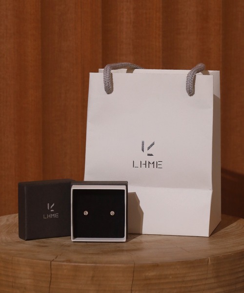 LHME（エルエイチエムイー）の「【WEB限定】”twinkle”1粒ビジューピアス/ジルコニア/スペシャルパッケージ/サージカルステンレス（金属アレルギー対応）【LHME / エルエイチエムイー】（ピアス（両耳用）・レディース・ゴールド・ONE SIZE）」の2枚目の写真