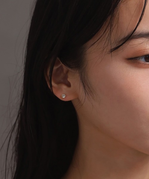 LHME（エルエイチエムイー）の「【WEB限定】”twinkle”1粒ビジューピアス/ジルコニア/スペシャルパッケージ/サージカルステンレス（金属アレルギー対応）【LHME / エルエイチエムイー】（ピアス（両耳用）・レディース・ゴールド・ONE SIZE）」の14枚目の写真