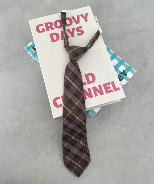 SOLLON.（ソルロン）の「チェック柄ネクタイ（ネクタイ・レディース・ベージュ/ネイビー/ブラウン/ダークブラウン・FREE）」の16枚目の写真