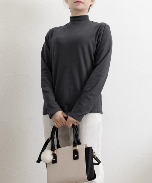 Miniministore(ミニミニストア)の「ベーシックトップス プチハイネック韓国風(Tシャツ/カットソー・レディース・アイボリー/スモークピンク/チャコールグレー/ブラウン/ブラック/ピンクベージュ/ホワイト・FREE)」の1枚目の写真