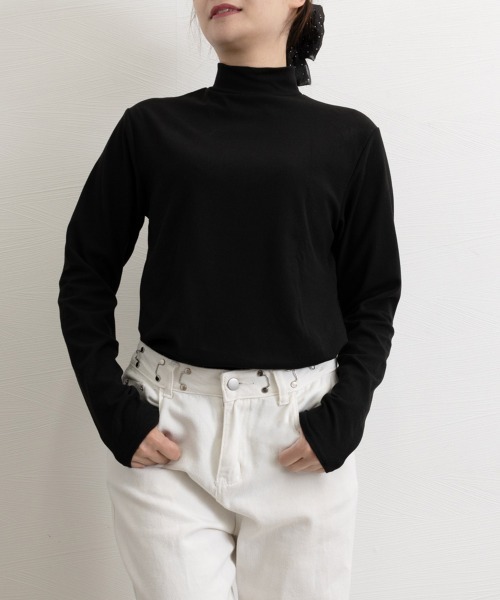 Miniministore(ミニミニストア)の「ベーシックトップス プチハイネック韓国風(Tシャツ/カットソー・レディース・アイボリー/スモークピンク/チャコールグレー/ブラウン/ブラック/ピンクベージュ/ホワイト・FREE)」の4枚目の写真