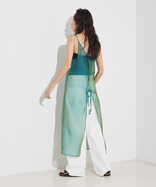 NOMINE（ノミネ）の「タック ボリューム デニムパンツ（デニムパンツ・レディース・ホワイト/ブラック/ブルー・S/M）」の9枚目の写真