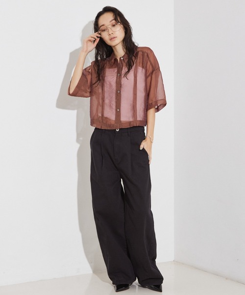 NOMINE（ノミネ）の「タック ボリューム デニムパンツ（デニムパンツ・レディース・ホワイト/ブラック/ブルー・S/M）」の14枚目の写真