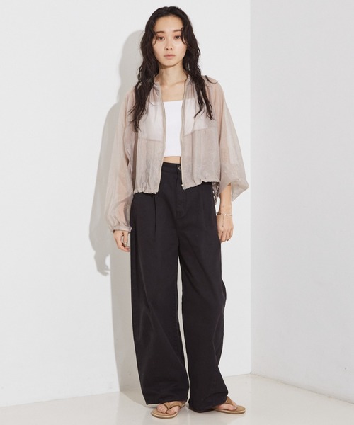 NOMINE（ノミネ）の「タック ボリューム デニムパンツ（デニムパンツ・レディース・ホワイト/ブラック/ブルー・S/M）」の15枚目の写真