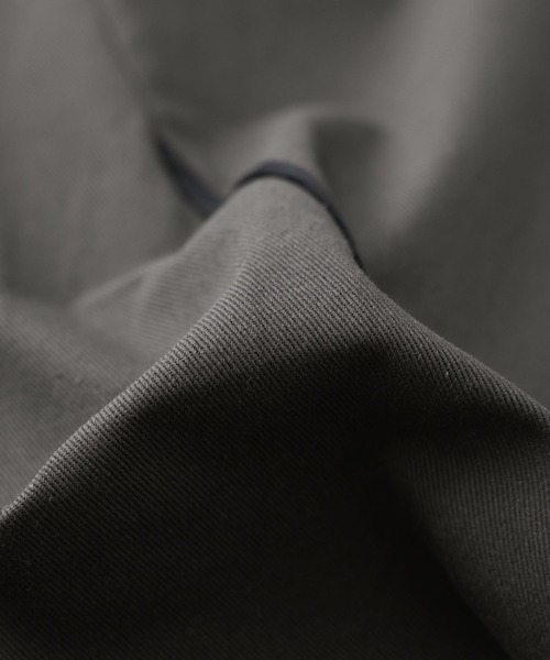 somari imagination（ソマリ イマジネーション）の「『カーブ切り替えパイピングスカート』（スカート・レディース・ベージュ/チャコール・2/1）」の4枚目の写真