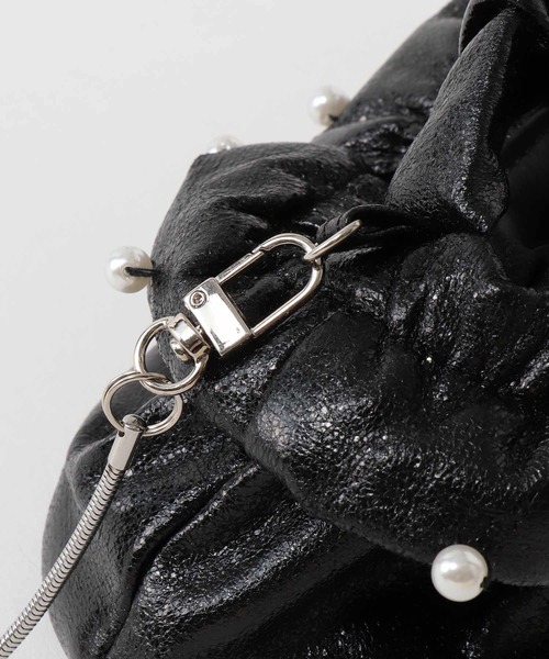 Jines（ジネス）の「パールトリムショルダーバッグ（ショルダーバッグ・レディース・グリーン/シルバー/ブラック・フリー）」の11枚目の写真