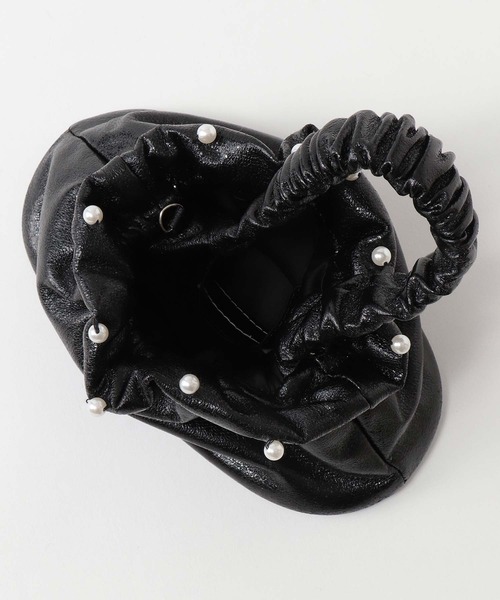 Jines（ジネス）の「パールトリムショルダーバッグ（ショルダーバッグ・レディース・グリーン/シルバー/ブラック・フリー）」の10枚目の写真