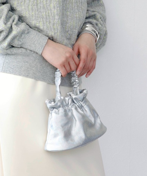 Jines（ジネス）の「パールトリムショルダーバッグ（ショルダーバッグ・レディース・グリーン/シルバー/ブラック・フリー）」の4枚目の写真