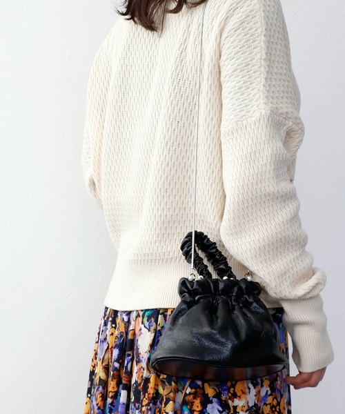 Jines（ジネス）の「パールトリムショルダーバッグ（ショルダーバッグ・レディース・グリーン/シルバー/ブラック・フリー）」の5枚目の写真