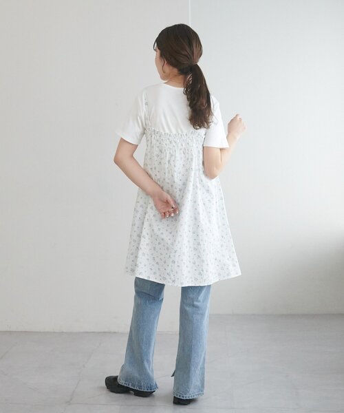 DISCOAT（ディスコート）の「【umm.】WEB限定小花柄キャミチュニック（チュニック・レディース・オフホワイト/ベージュ・FREE）」の8枚目の写真