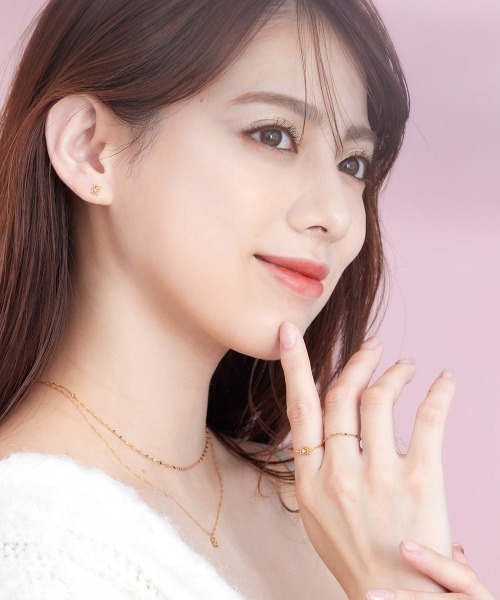 Jolie Toujours（ジョリトゥジュール）の「1粒BMSオーナメントピアス（ピアス（両耳用）・レディース・ゴールド・FREE）」の3枚目の写真