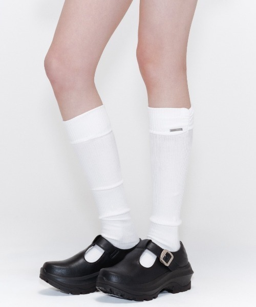 Miseki SEOUL（ミセキソウル）の「Shirring knee socks（ソックス/靴下・レディース・ブラック/グレー/アイボリー/チャコール・OS）」の18枚目の写真