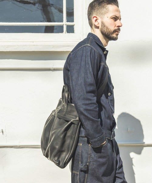 MR.OLIVE(ミスターオリーブ)の「IMPERMA-LEATHER / HELMET BAG(トートバッグ・メンズ・ブラック・FREE)」の12枚目の写真