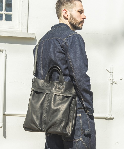 MR.OLIVE(ミスターオリーブ)の「IMPERMA-LEATHER / HELMET BAG(トートバッグ・メンズ・ブラック・FREE)」の13枚目の写真