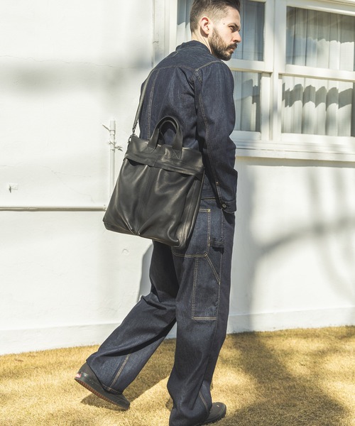 MR.OLIVE(ミスターオリーブ)の「IMPERMA-LEATHER / HELMET BAG(トートバッグ・メンズ・ブラック・FREE)」の17枚目の写真