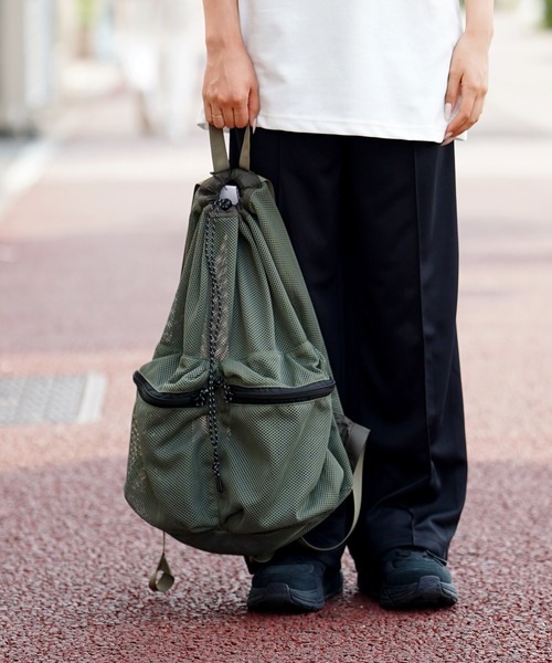 WEEKEND(ER)(ウィークエンダー)の「WEEKEND(ER) ウィークエンダー WKDMESH DW PACK メッシュバックパック(バックパック/リュック・メンズ・イエロー/ブラック/オリーブ/グレー/オレンジ・FREE)」の3枚目の写真