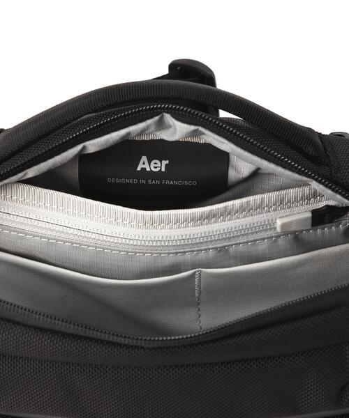 Aer(エアー)の「Aer(エアー)City Sling 3 AER-21061(ボディバッグ/ウエストポーチ・メンズ・ブラック・F)」の10枚目の写真