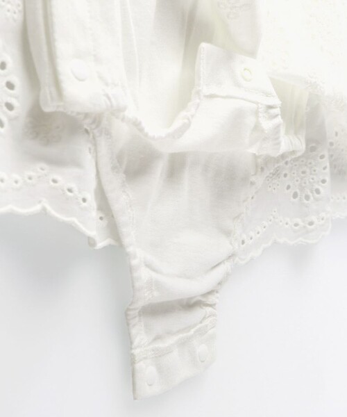 BRANSHES（ブランシェス）の「【キッズとおそろい】ローンスカラップ刺繍カバーオール（ロンパース・キッズ・ラベンダー/オフホワイト・70/80）」の15枚目の写真