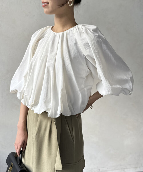 Chez toi（シェトワ）の「ショートギャザーバルーンブラウス（シャツ/ブラウス・レディース・ホワイト/キャメル/ブラック・FREE）」の7枚目の写真