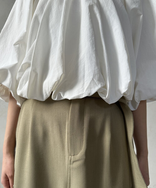 Chez toi（シェトワ）の「ショートギャザーバルーンブラウス（シャツ/ブラウス・レディース・ホワイト/キャメル/ブラック・FREE）」の22枚目の写真