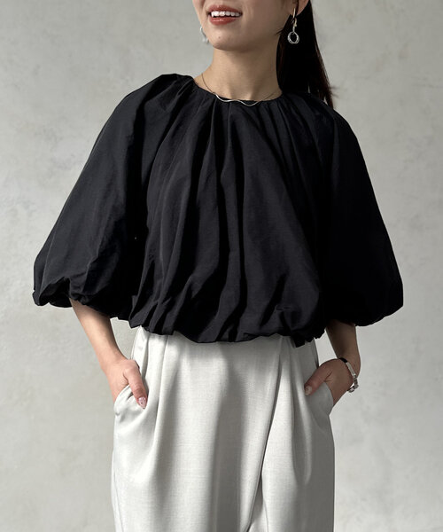 Chez toi（シェトワ）の「ショートギャザーバルーンブラウス（シャツ/ブラウス・レディース・ホワイト/キャメル/ブラック・FREE）」の16枚目の写真