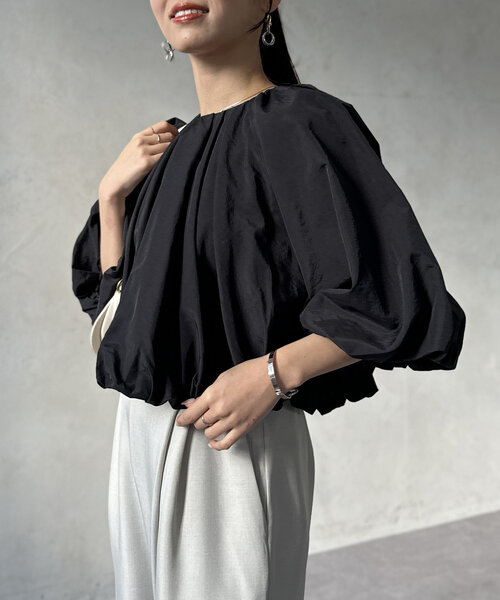 Chez toi（シェトワ）の「ショートギャザーバルーンブラウス（シャツ/ブラウス・レディース・ホワイト/キャメル/ブラック・FREE）」の15枚目の写真