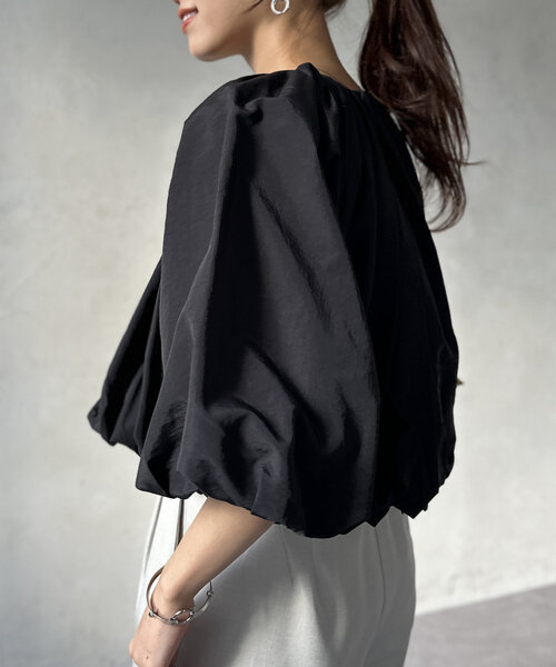 Chez toi（シェトワ）の「ショートギャザーバルーンブラウス（シャツ/ブラウス・レディース・ホワイト/キャメル/ブラック・FREE）」の14枚目の写真