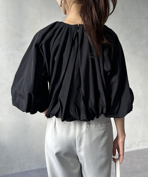 Chez toi（シェトワ）の「ショートギャザーバルーンブラウス（シャツ/ブラウス・レディース・ホワイト/キャメル/ブラック・FREE）」の13枚目の写真