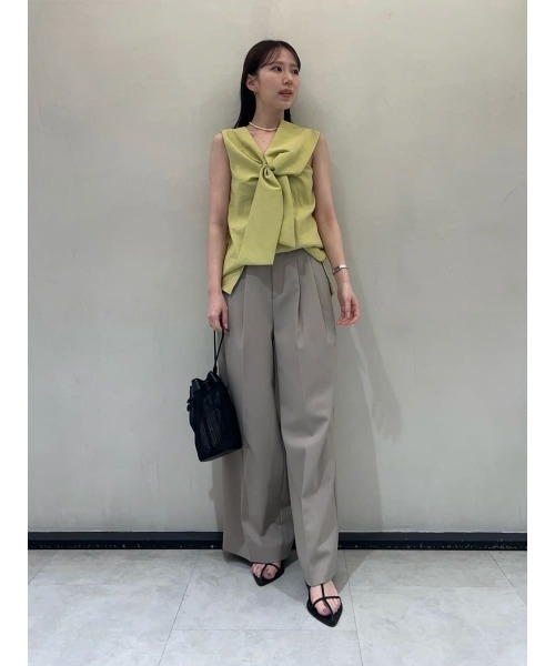 最終価格！Ｕｓｅｄ　Mila Owen　ノースリーブ　リボンセットアップ　ＮＶＹ セール】前後2WAYノースリノットリボンブラウス（Tシャツ