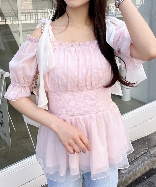 INGNI(イング)の「肩リボンオフショルブラウス(シャツ/ブラウス・レディース・オフホワイト/ホワイト系6/ピンク・M)」の3枚目の写真
