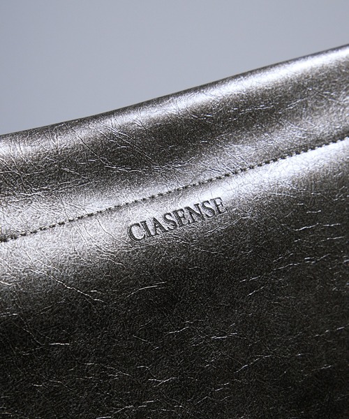 CIASENSE(シアセンス)の「Metal Buckle Shoulder Bag/Tote Bag/メタルバックル合皮ショルダーバッグ/トートバッグ(ショルダーバッグ・メンズ・ブラック/グレー・FREE)」の19枚目の写真