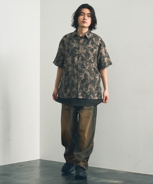 Shoowtime（ショウタイム）の「Big silhouette abstract all-over print draped short-sleeved shirt / ビッグシルエットアブストラクト総柄ドレープ半袖シャツ（シャツ/ブラウス・メンズ・ダークブラウン系/グレー系・X-LARGE/LARGE/MEDIUM）」の12枚目の写真