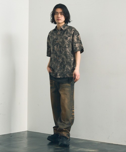 Shoowtime（ショウタイム）の「Big silhouette abstract all-over print draped short-sleeved shirt / ビッグシルエットアブストラクト総柄ドレープ半袖シャツ（シャツ/ブラウス・メンズ・ダークブラウン系/グレー系・X-LARGE/LARGE/MEDIUM）」の11枚目の写真