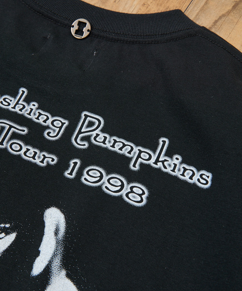 Insonnia PROJECTS（インソニアプロジェクト）の「Insonnia Projects インソニアプロジェクツ / ADORE TEE The Smashing Pumpkins スマッシング・パンプキンズ グラフィックプリントビッグシルエットTシャツ バンドT スマパン / IP-TSP-012（Tシャツ/カットソー・メンズ・ブラック・0/1/2/3）」の17枚目の写真