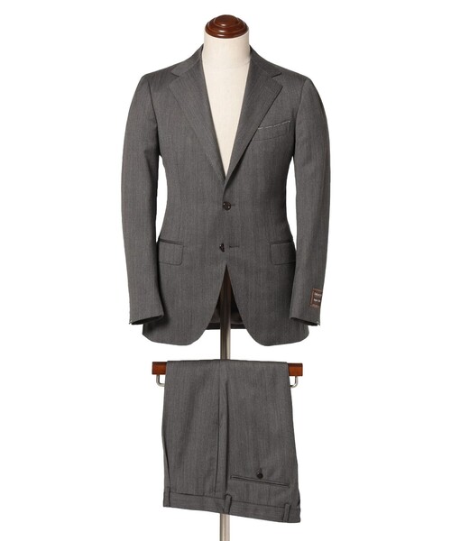 BEAMS F(ビームスエフ)の「DRAGO ウール ヘリンボーン スーツ(スーツジャケット・メンズ・グレー・48 8R/52 8R)」の1枚目の写真