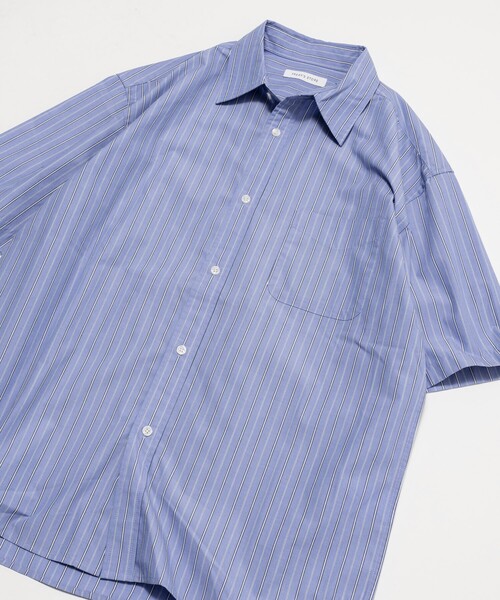 FREAK'S STORE(フリークスストア)の「タイプライター レギュラーカラー ショートスリーブ ストライプシャツ/リラックスフィット(シャツ/ブラウス・メンズ・ホワイト/ブルー/ネイビー・MEDIUM/SMALL/LARGE)」の7枚目の写真