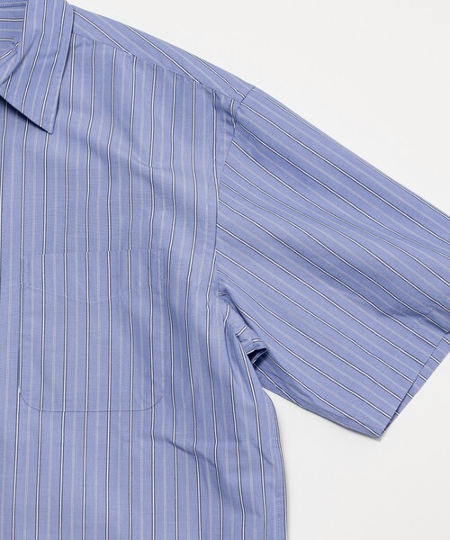 FREAK'S STORE(フリークスストア)の「タイプライター レギュラーカラー ショートスリーブ ストライプシャツ/リラックスフィット(シャツ/ブラウス・メンズ・ホワイト/ブルー/ネイビー・MEDIUM/SMALL/LARGE)」の4枚目の写真