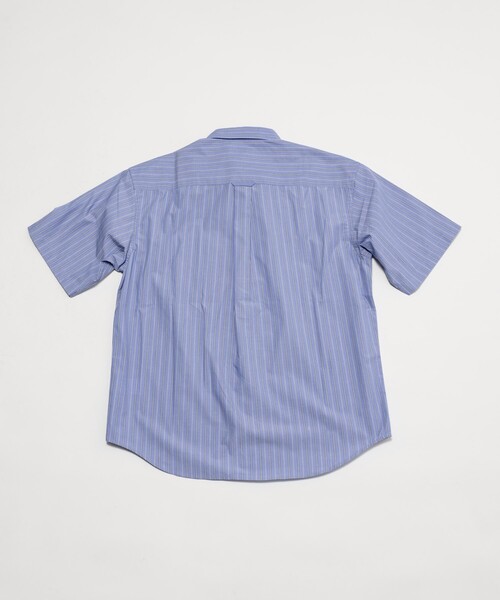 FREAK'S STORE(フリークスストア)の「タイプライター レギュラーカラー ショートスリーブ ストライプシャツ/リラックスフィット(シャツ/ブラウス・メンズ・ホワイト/ブルー/ネイビー・MEDIUM/SMALL/LARGE)」の13枚目の写真